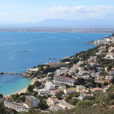 Apartamento Con Terraza Cerca Del Mar