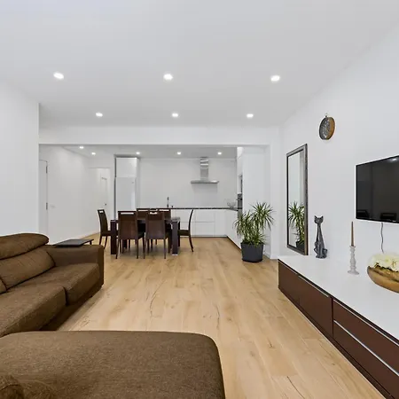 Con Terraza Cerca Del Mar Apartamento *
