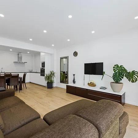 Con Terraza Cerca Del Mar Apartamento *